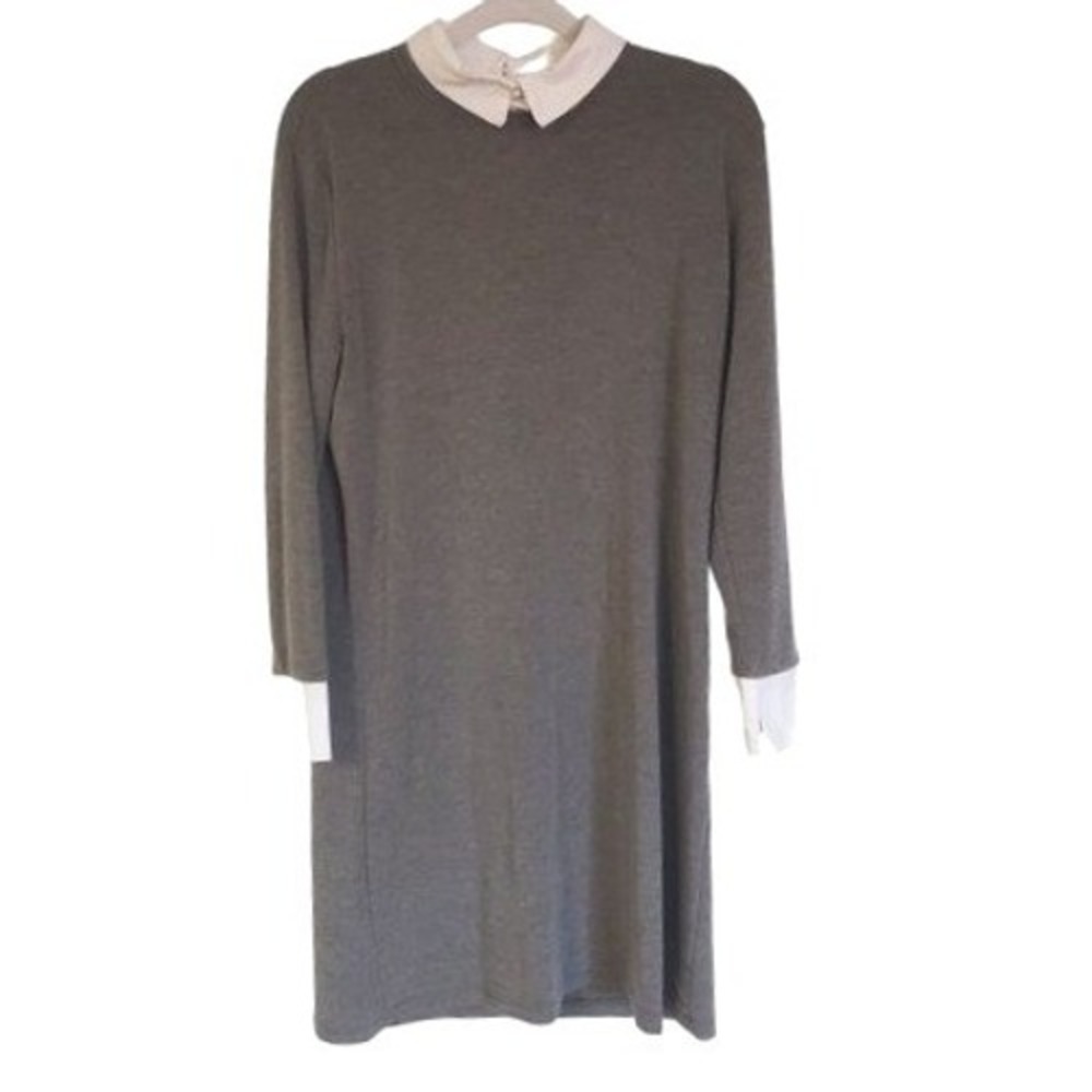 academia COLLARED LONG SLEEVE‎ DRESS SIZE MEDIUM WEDNESDAY ADAMS GRAY WHITE